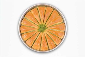 ANTEPZADE BAKLAVA TRIANGLE DOUBLE PISTACHIOS ROUND TRAY 1350GR 490029